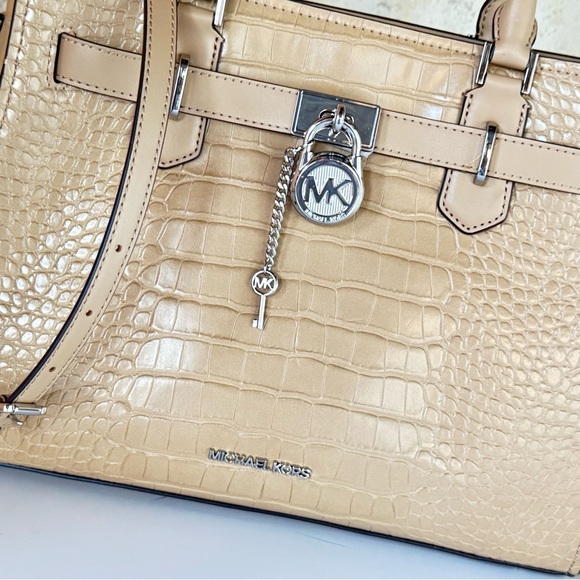 Michael Kors Hamilton MD Crocodile-Embossed Shoulder Bag Camel - Picture 13 of 14